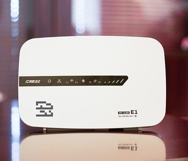 پکیج 6ماهه 300 گیگ + مودم E1 + سیمکارت با سرعت 5 تا 80 مگ